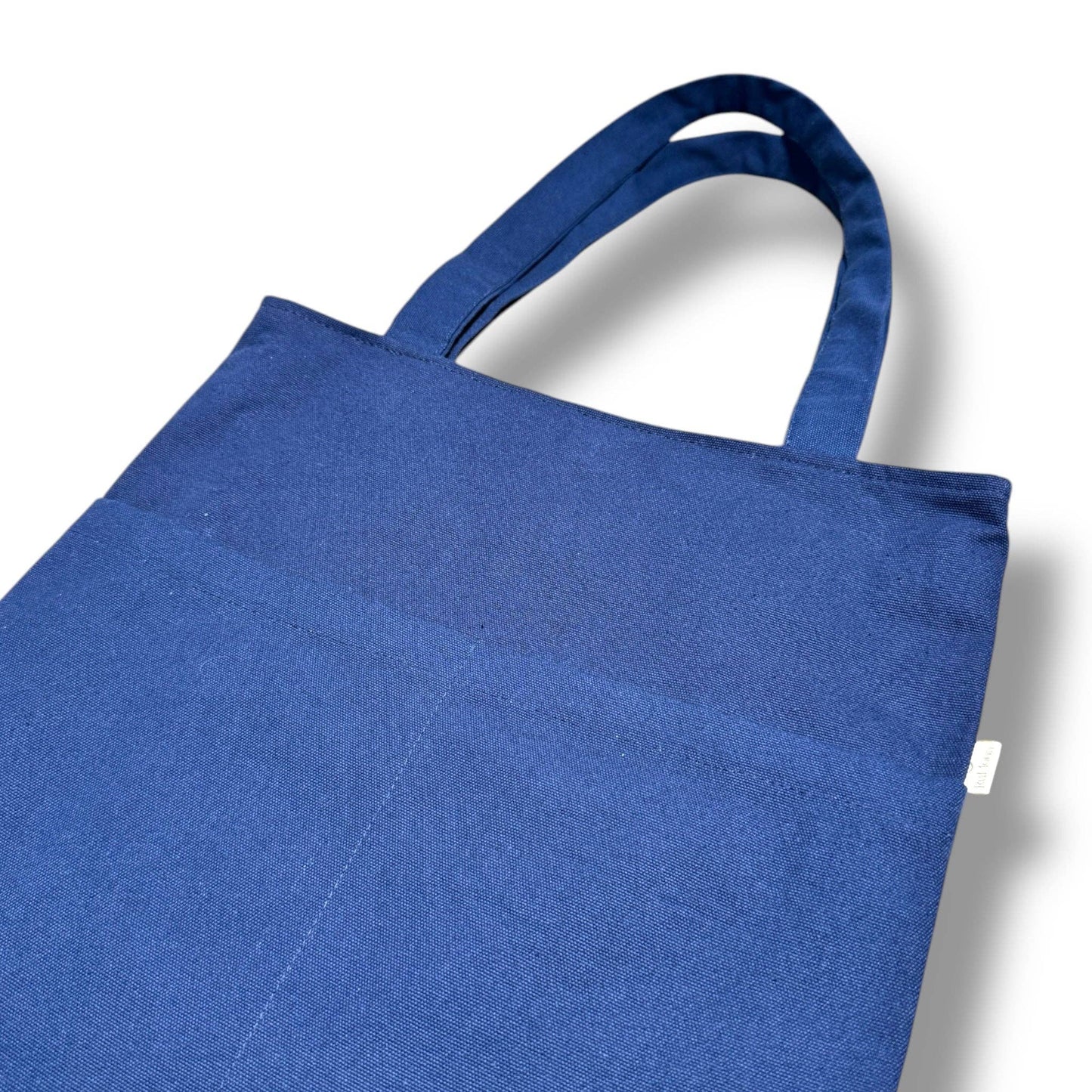 Coral Pocket Embroidery Tote Bag Beige: Navy